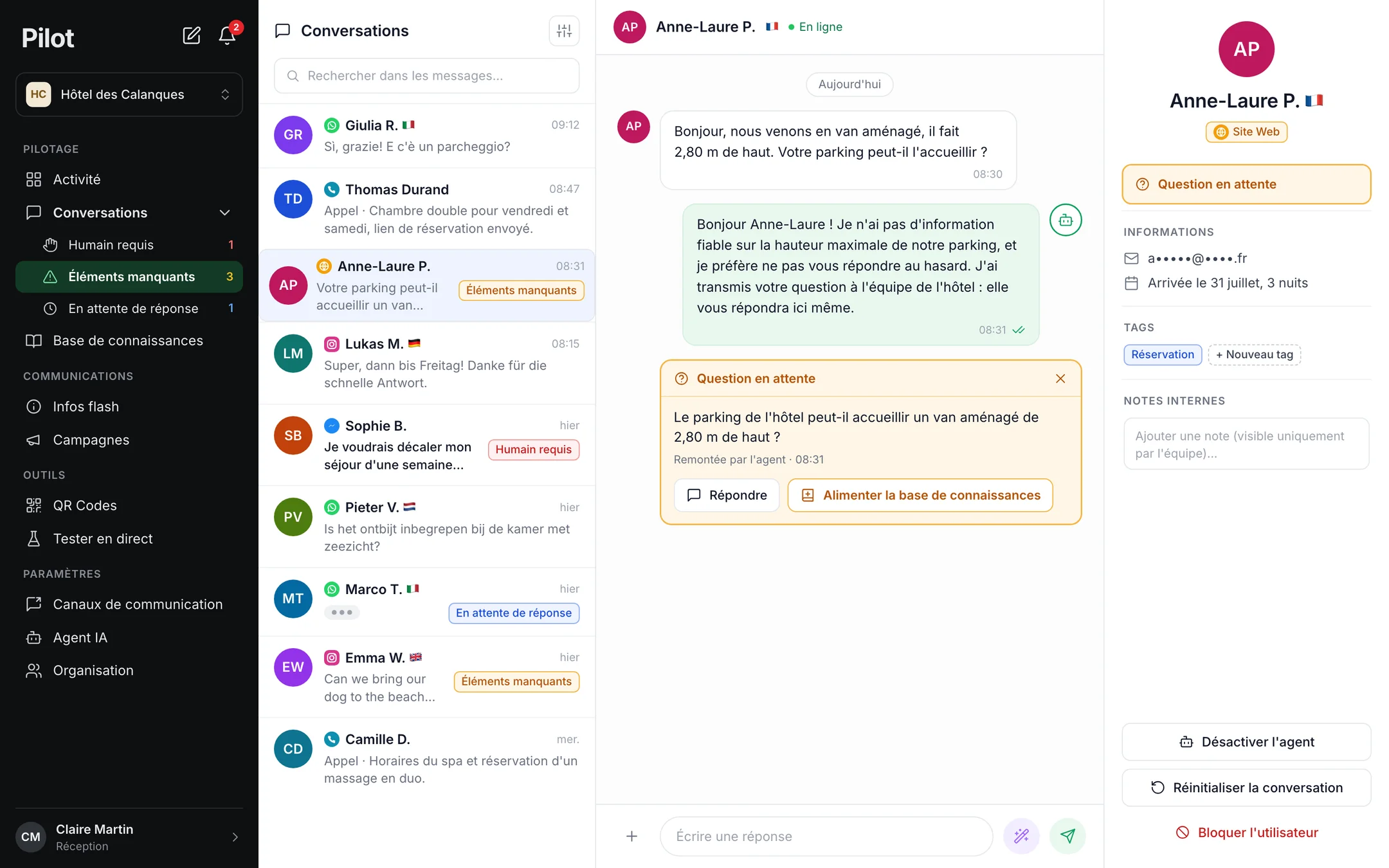 Pilot, question en attente remontée par l'agent, avec le bouton pour alimenter la base de connaissances (données de démonstration)